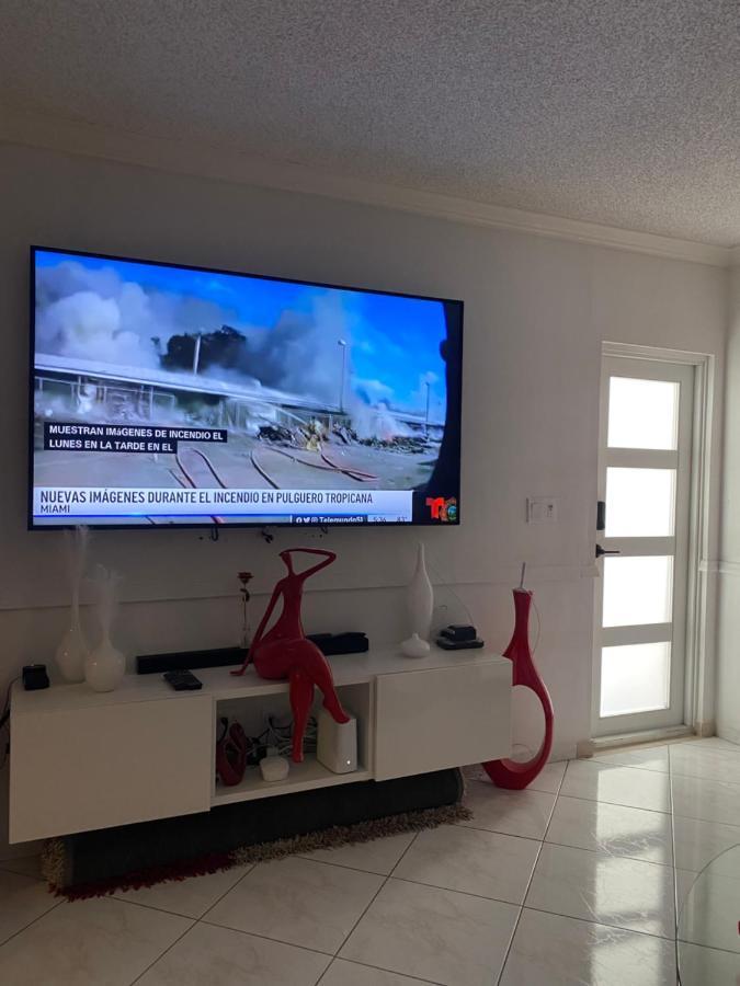 Ferienwohnung Beautiful House 7 Min From Miami Airport W Free Parking Exterior foto