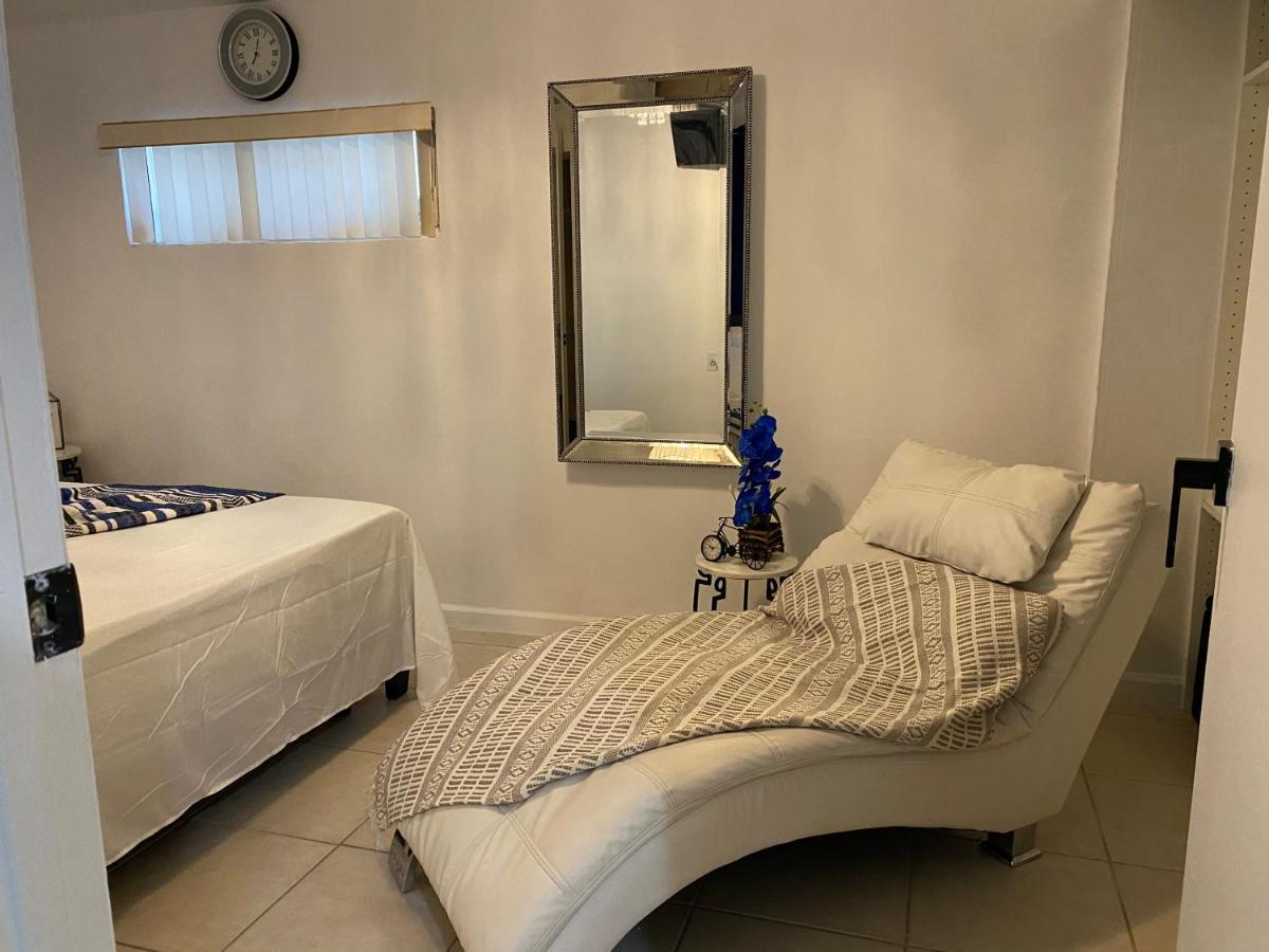 Ferienwohnung Beautiful House 7 Min From Miami Airport W Free Parking Exterior foto