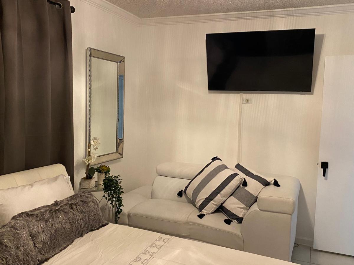 Ferienwohnung Beautiful House 7 Min From Miami Airport W Free Parking Exterior foto